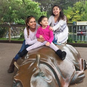 Meet your Posher, Evalidia